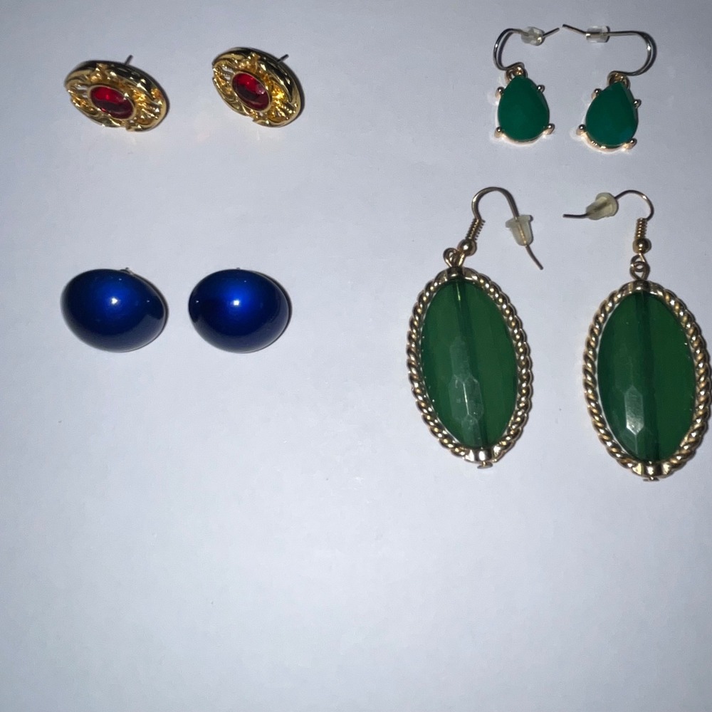Vintage Earrings Lot Gold Tone Studs Dangles‎ Costume Jewelry Set